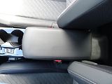 Peugeot 2008 (2026) ALLURE Hybrid 145k e-DCS6 - náhled 33