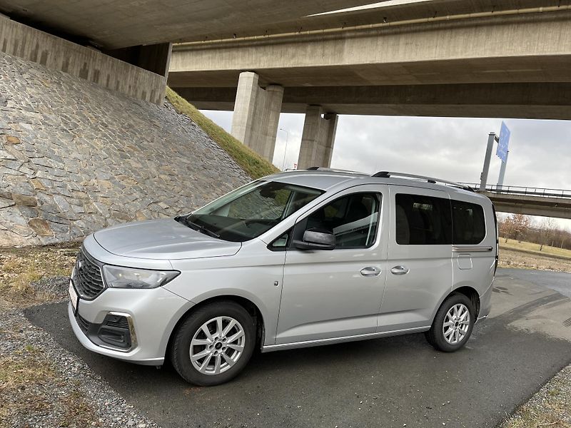 Ford Tourneo Connect (2023) 2.0TDI 90KW 6R*NAVIGACE WINTER - fotka 9 z 42