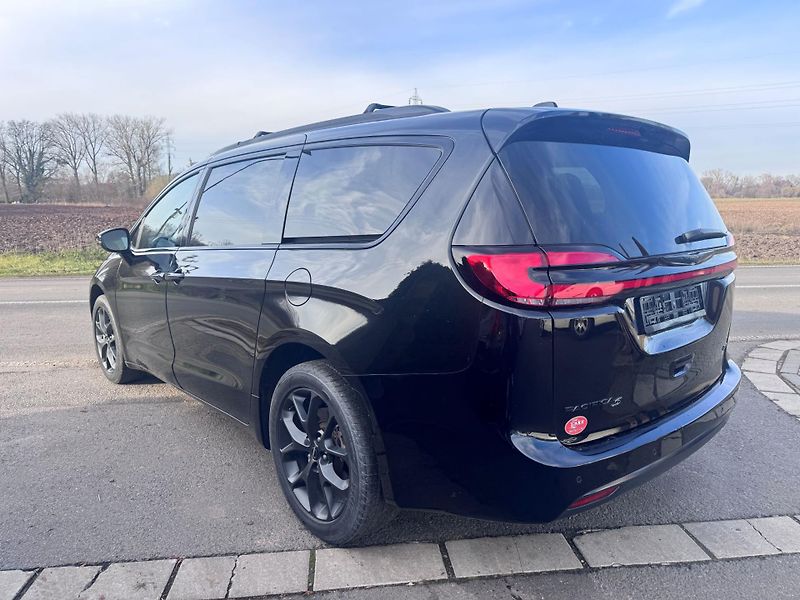 Chrysler Pacifica (2021) 3,6 4x4 AWD DVD RADAR 2021 - fotka 3 z 20
