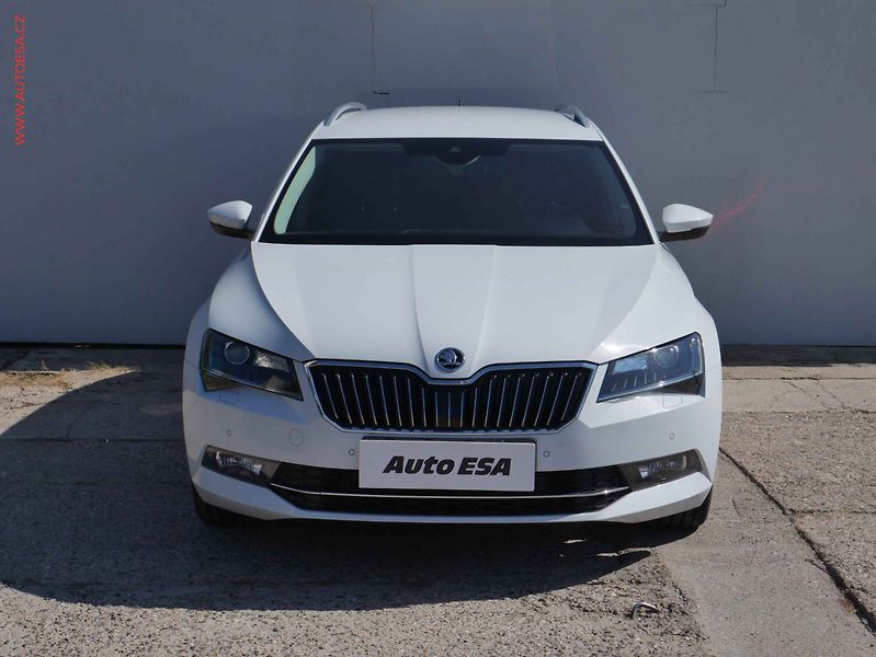 Škoda Superb (2016) 2.0TDi, ČR, DSG, bixen - fotka 2 z 28