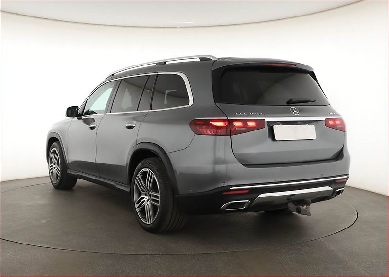 Mercedes-Benz GLS (2025) 350 d 4MATIC, 7 MÍST - fotka 4 z 31
