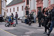 Motorkáři se sjeli na žehnání v bazilice v Jablonném.
