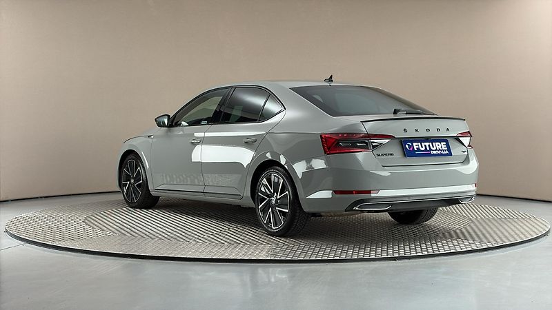 Škoda Superb 2.0 TDI DSG 4x4 Sportline - fotka 2 z 29