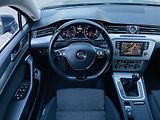 Volkswagen Passat 2.0TDI MANUÁL VÝHŘEV KAMERA - náhled 24
