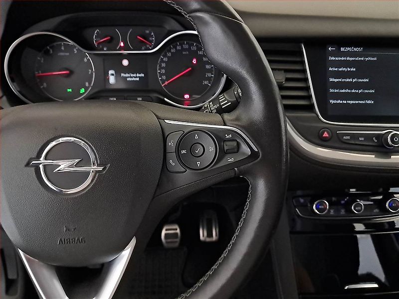 Opel Grandland X (2019) Innovation 1.2 Turbo - fotka 23 z 25