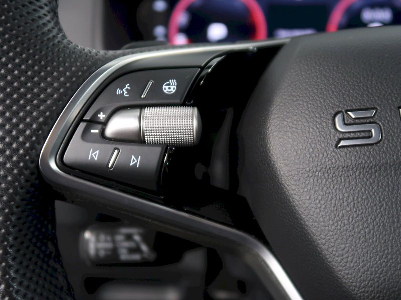 Škoda Karoq (2026) SPORTLINE 2.0TDI 110KW 4X4 DSG - fotka 22 z 31