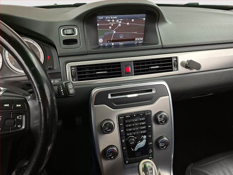 Volvo XC70 (2012) D5 AWD, 4X4, Automat, Navi - fotka 12 z 20