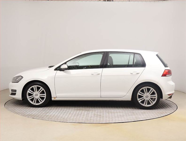 Volkswagen Golf (2013) Highline 1.4 TSI, Serv.kniha - fotka 3 z 22