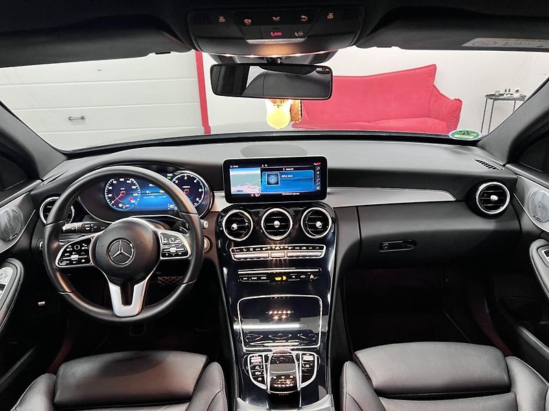 Mercedes-Benz Třídy C 220d 4-Matic Burmester Servis - fotka 19 z 45
