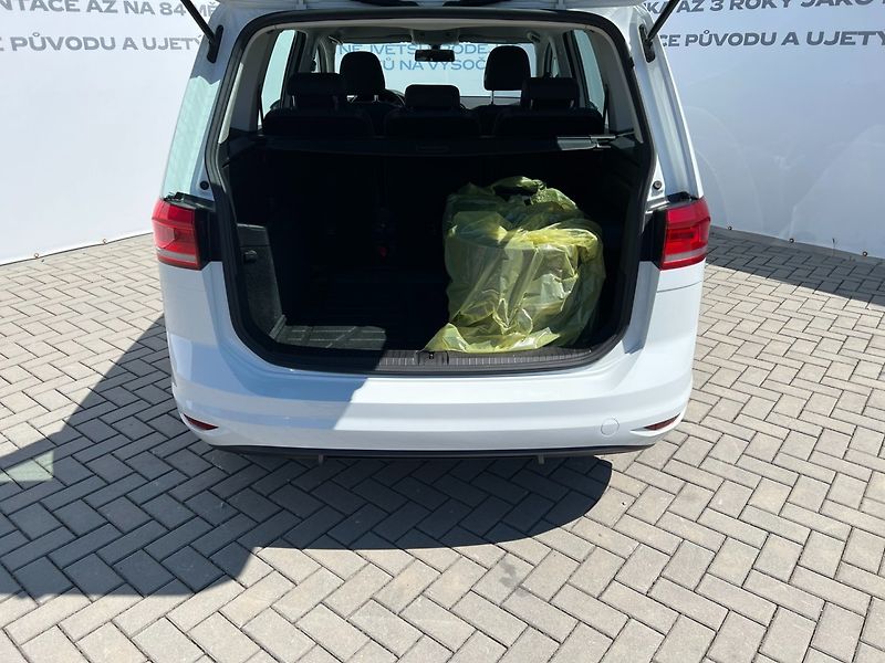 Volkswagen Touran (2019) 1.6TDi 85kW COMFORTLINE - fotka 9 z 28