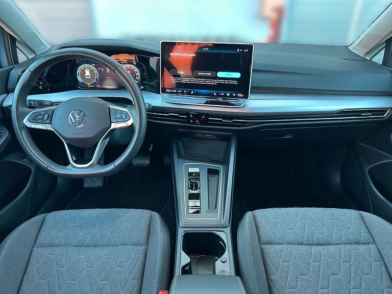 Volkswagen Golf Variant (2024) 1.5 eTSI DSG Life - fotka 5 z 33
