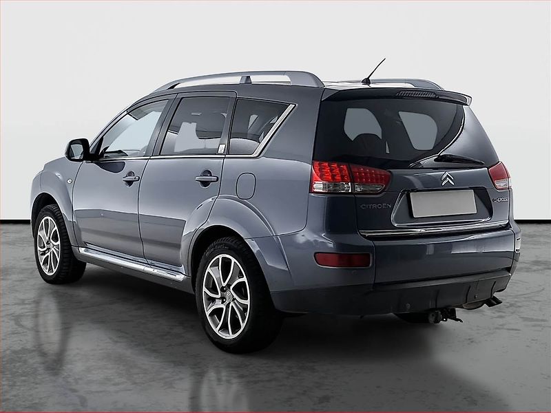 Citroën C-Crosser (2007) 2.2 HDI, 4X4, 7 míst - fotka 4 z 21