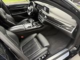BMW Řada 7 3,0 xDrive 740d - náhled 26