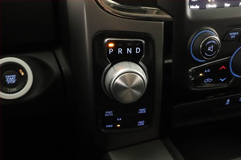 RAM 1500 (2021) 5.7 V8 Hemi - fotka 10 z 25