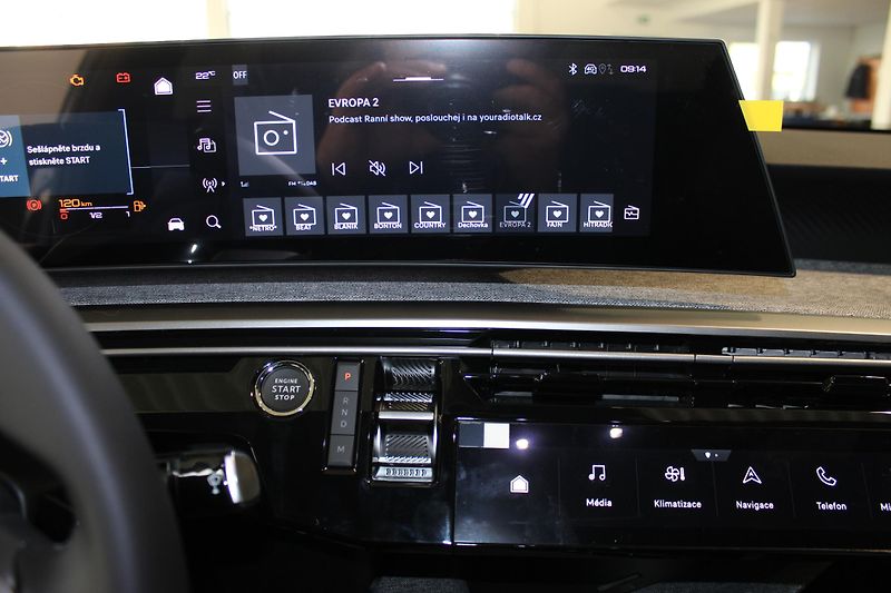Peugeot 3008 (2026) 3008 ALLURE Hybrid 145 e-DCS6 - fotka 15 z 20