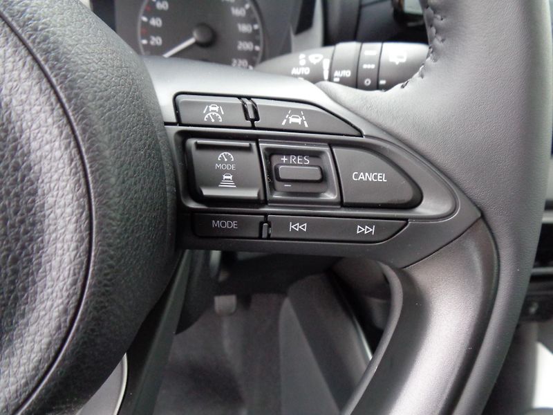 Mazda 2 Hybrid (2025) 1,5 AT Center-line - fotka 14 z 23