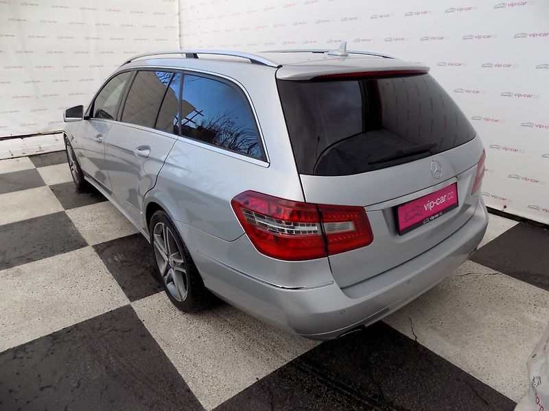 Mercedes-Benz Třídy E (2011) E 300CDI/bi-xenon/Avantgarde/ - fotka 3 z 36