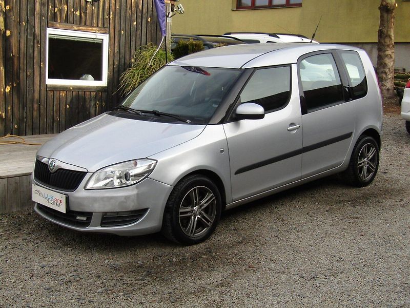 Škoda Roomster (2011) 1.6 TDI 66kW - fotka 1 z 36