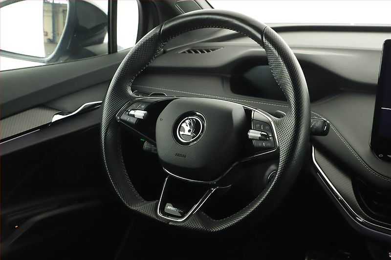 Škoda Enyaq (2023) Sportline iV 60 (62 kWh) - fotka 8 z 19