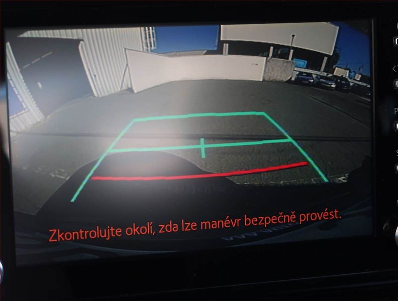Toyota C-HR (2022) Business 1.8 Hybrid, digi klim - fotka 20 z 22