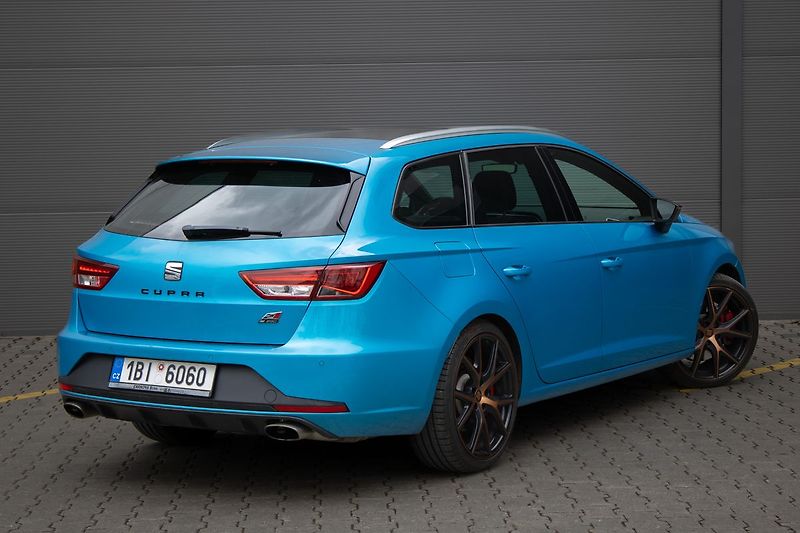 Seat Leon - fotka 7 z 39