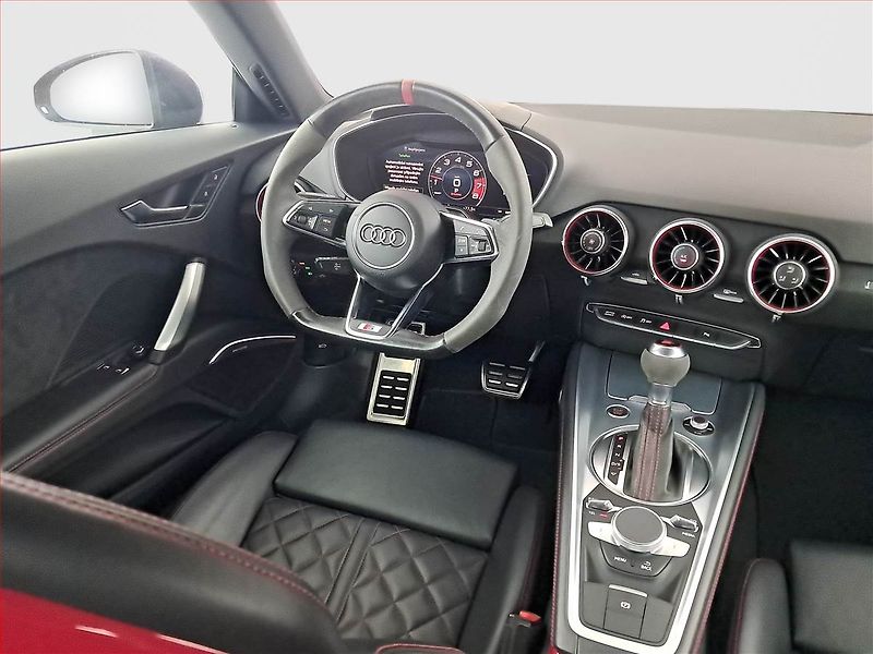 Audi TT (2021) S-Line 45 TFSI - fotka 7 z 18