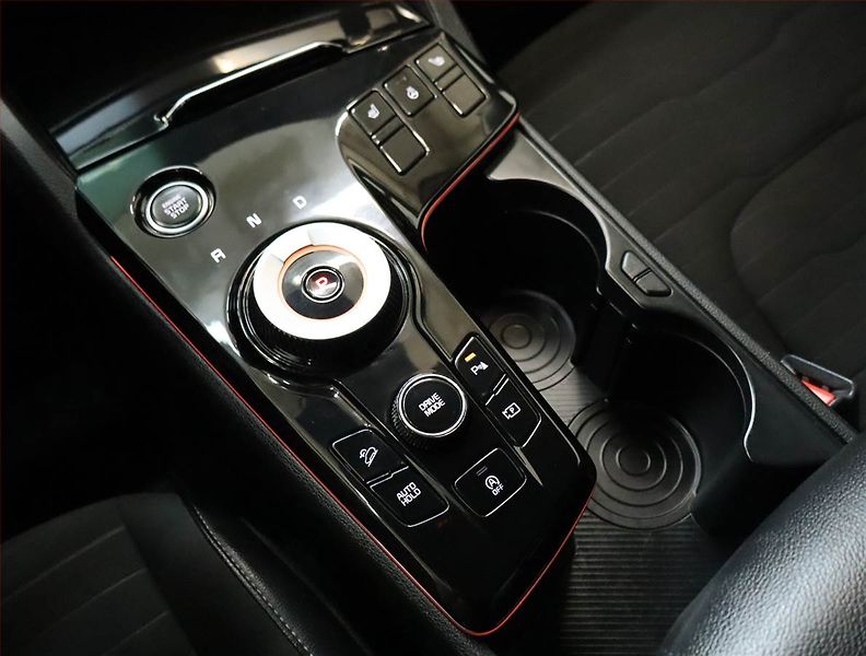 Kia Sportage (2023) 1.6 T-GDI MHEV - fotka 21 z 26