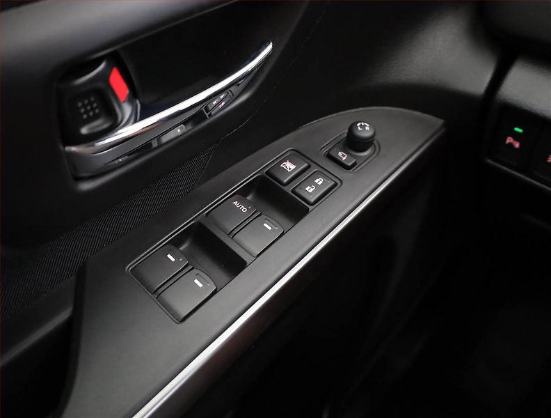 Suzuki SX4 S-Cross (2023) 1.5 Hybrid - fotka 12 z 16