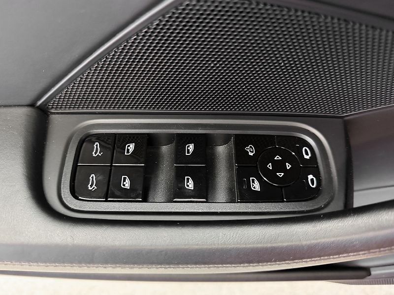 Porsche Panamera 4S DIESEL PDK, VZDUCH, WEBASTO - fotka 28 z 33