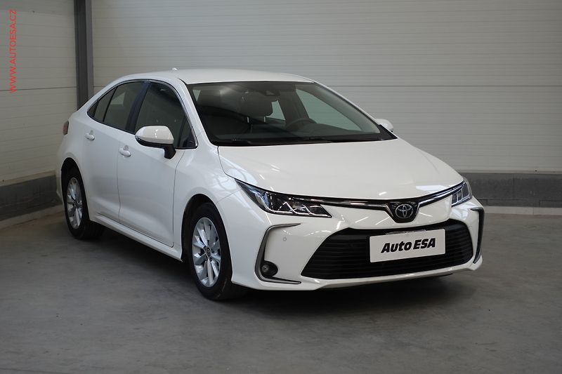 Toyota Corolla (2022) 1.5i, Comfort,  AT, kamera - fotografie inzerátu