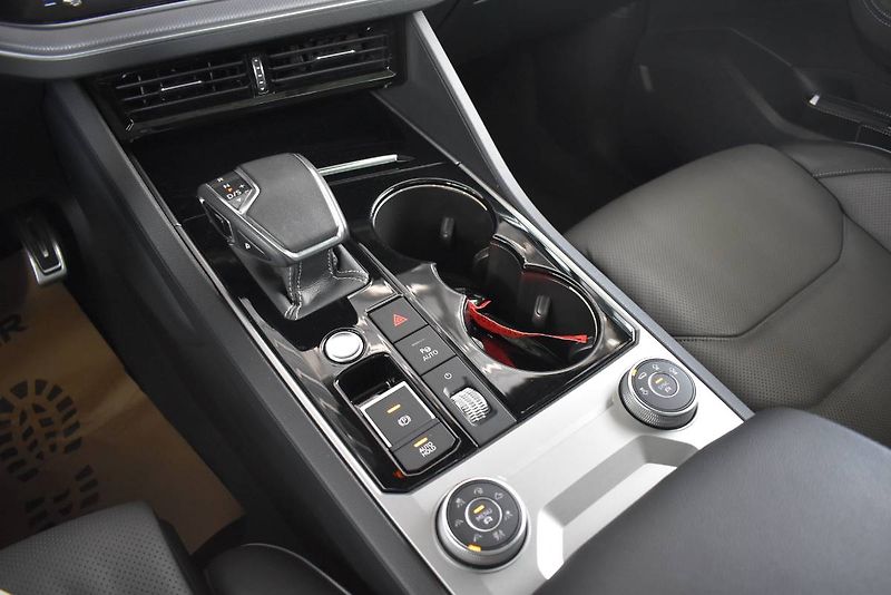 Volkswagen Touareg (2023) R-Line 3.0TDI 210kW,Tažné,Weba - fotka 28 z 31