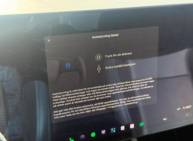 Tesla Model S Plaid AWD SoH 86% Tažné Yoke - fotka 16 z 20