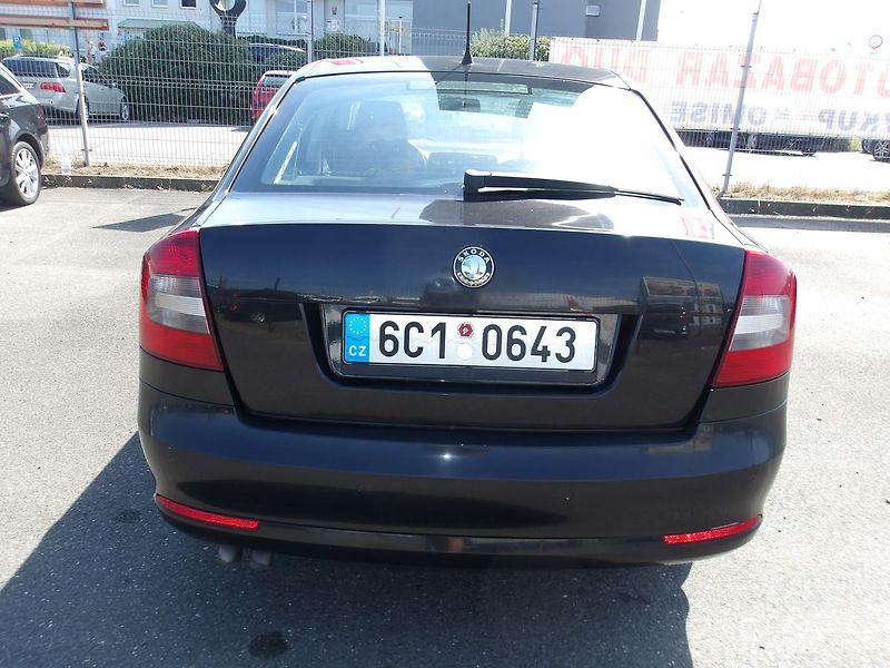 Škoda Octavia 2,0TDi JEZDÍ VÝBORNĚ ! - fotka 12 z 42