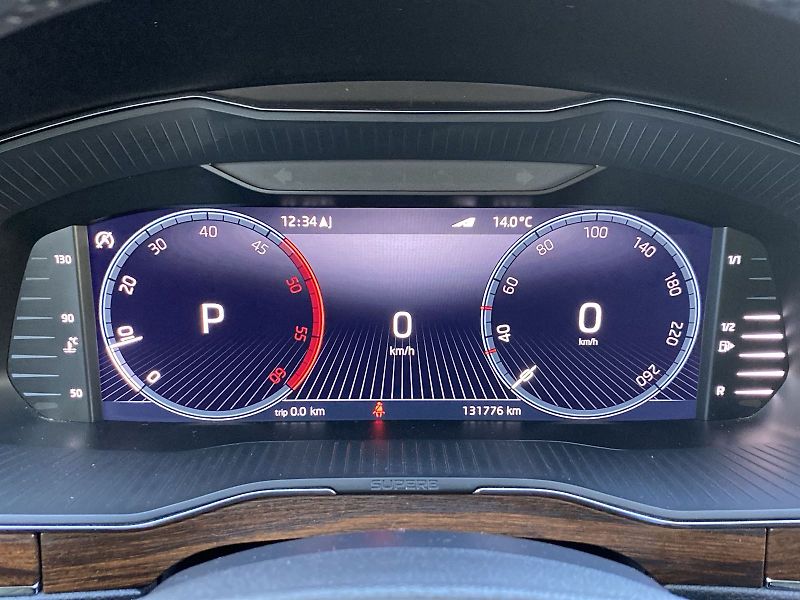 Škoda Superb (2022) Combi 2.0 TDI 4x4 DSG Scout - fotka 7 z 31