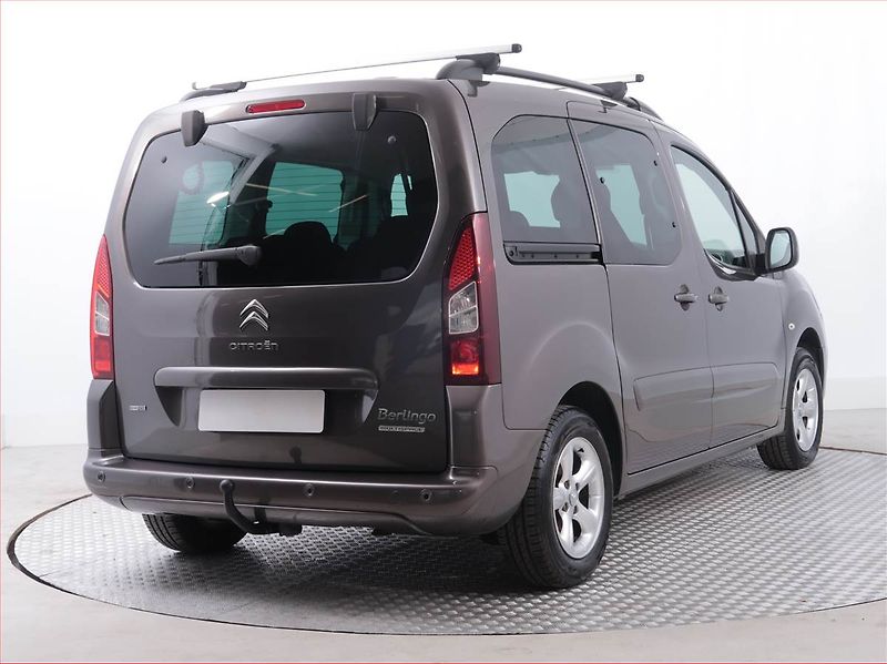 Citroën Berlingo (2016) Shine 1.6 BlueHDi, 5Míst, ČR - fotka 5 z 17