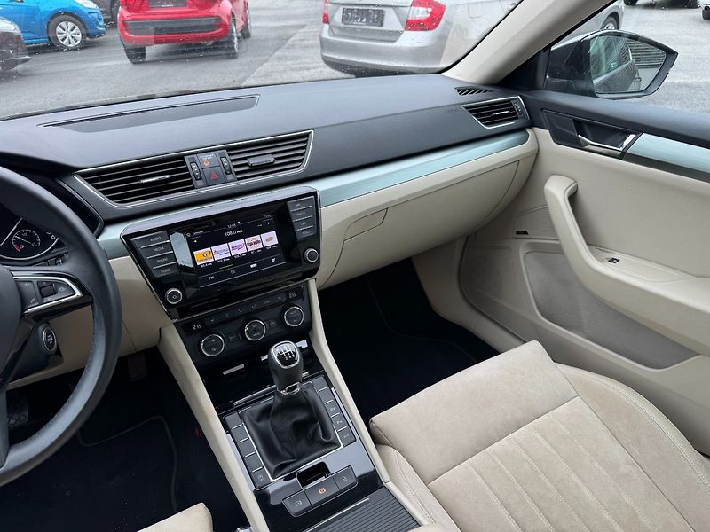 Škoda Superb (2016) Style Plus 2.0 TDI 110kW - fotka 16 z 30