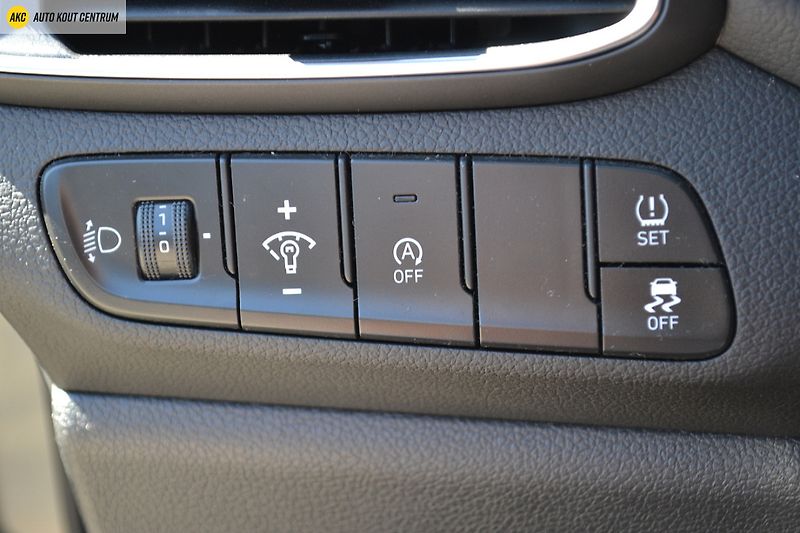 Hyundai i30 FB 1.0T-GDI COMFORT ALU16 - fotka 41 z 54