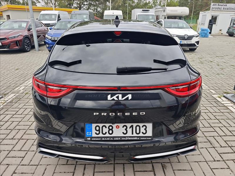 Kia ProCeed 1,5 T-GDI 118kW  GT-Line PLUS - fotka 5 z 24