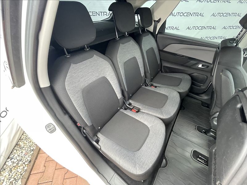 Citroën C4 SpaceTourer 1,2 i,96kW,STK 5/28 - fotka 23 z 24