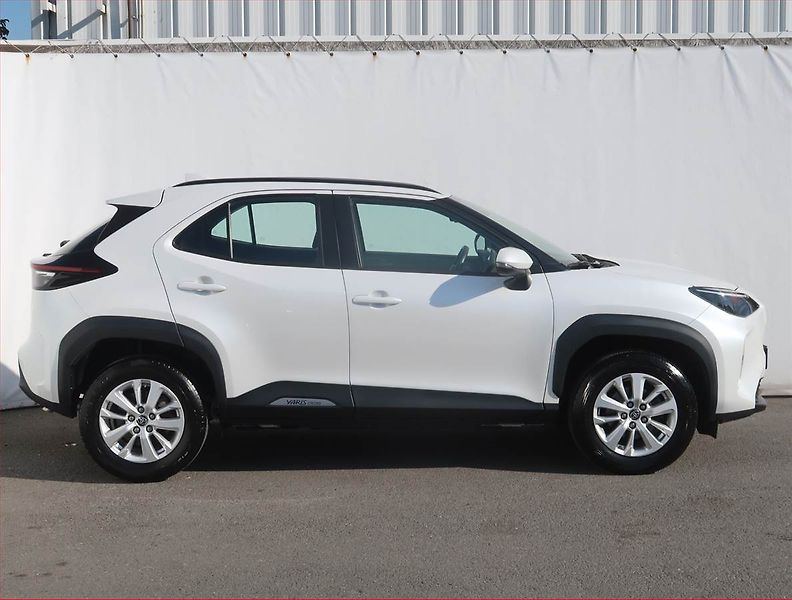 Toyota Yaris Cross (2023) Comfort 1.5 VVT-i, Automat - fotka 6 z 22
