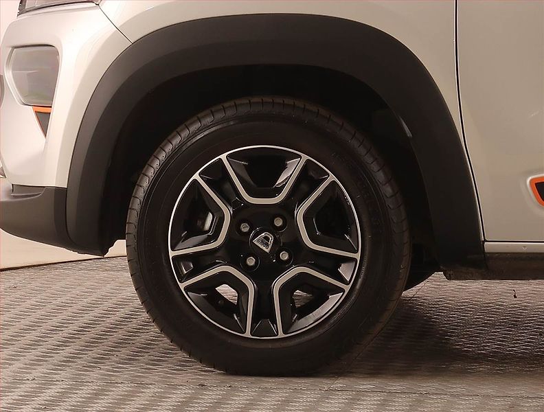 Dacia Spring (2022) Electric 45 (27 kWh), SoH 91% - fotka 15 z 22