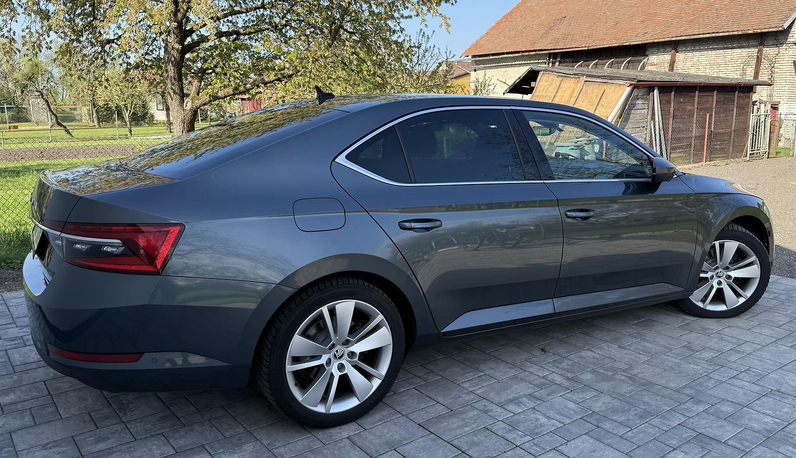 Škoda Superb výklopné tažné