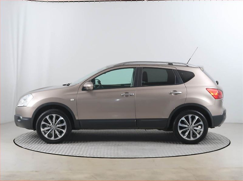 Nissan Qashqai (2009) 1.6, Serv.kniha, Navi - fotka 3 z 17