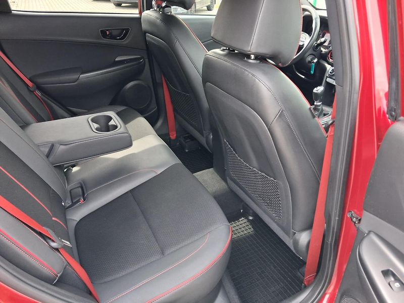 Hyundai Kona 1.0 T-GDI 88kW - fotka 20 z 25