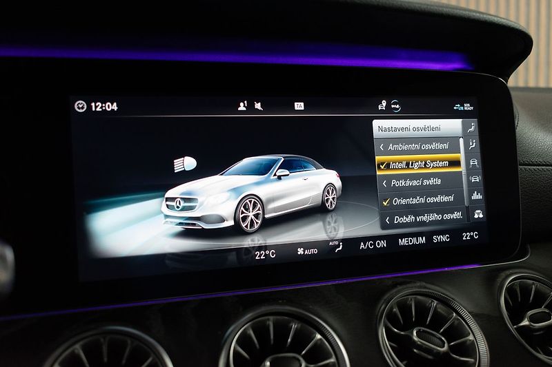 Mercedes-Benz Třídy E E400 AMG*4MATIC*AIRMATIC* - fotka 31 z 36