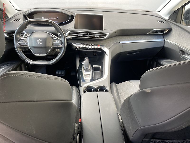 Peugeot 3008 (2018) 1.2 PT, Allure, AT - fotka 8 z 16