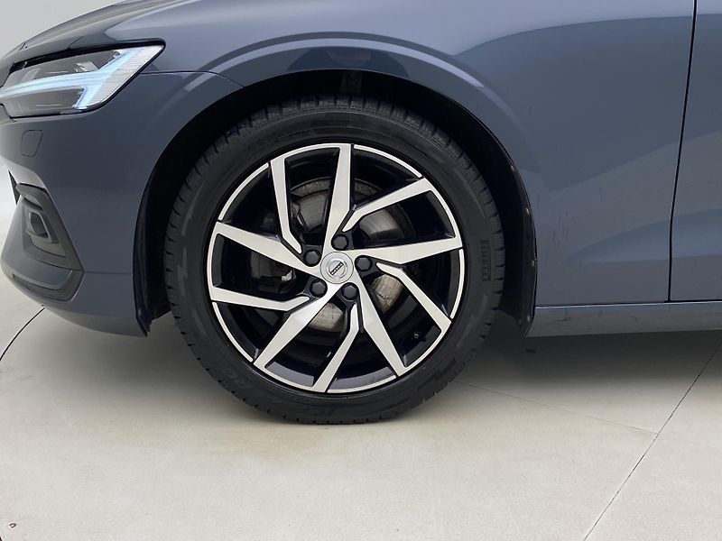 Volvo S60 T4 MOMENTUM AUT  - fotka 37 z 42