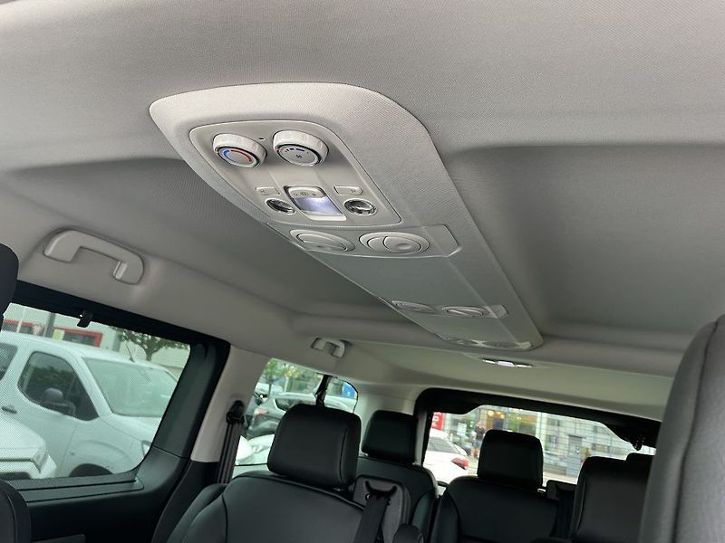 Toyota ProAce Verso 2.0 8AT L2 VIP 7S ODBĚR 3/2026 - fotka 28 z 30