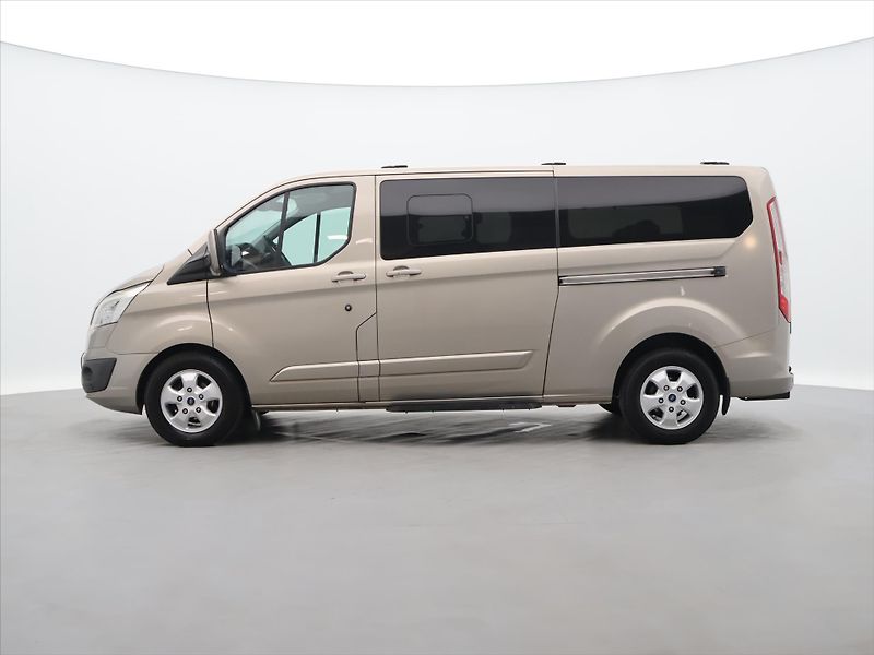 Ford Tourneo Custom 2,0 TDCI 125kW Titanium CZ DPH - fotka 4 z 32