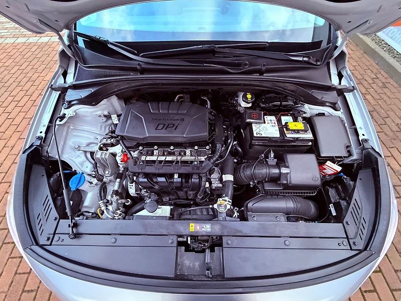 Hyundai i30 1.5 CVVT Comfort, ČR, Záruka - fotka 28 z 29
